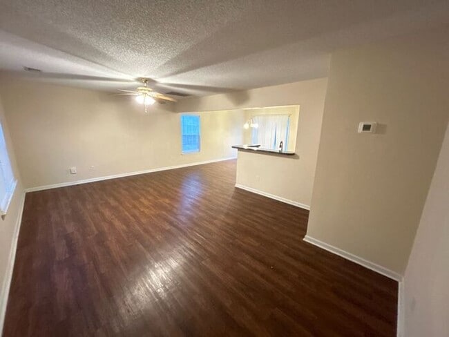 Photo - 5 Elders Pond Ct