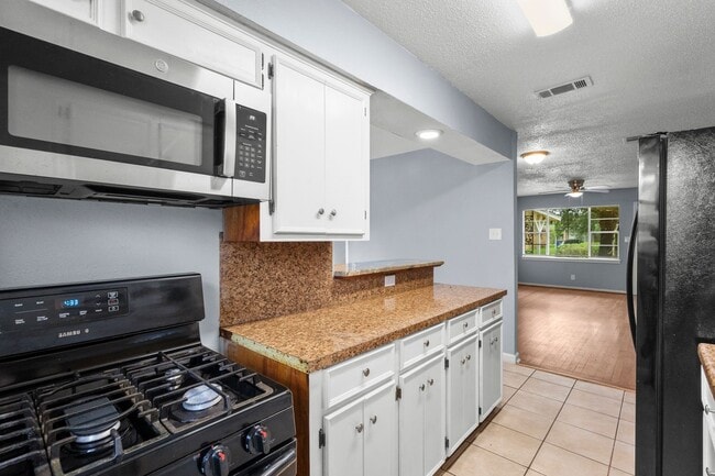 Photo - 7405 Carver Ave