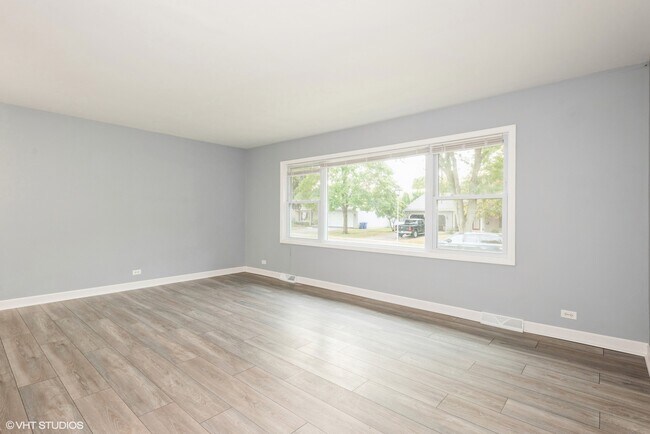 319 Shirley Ct