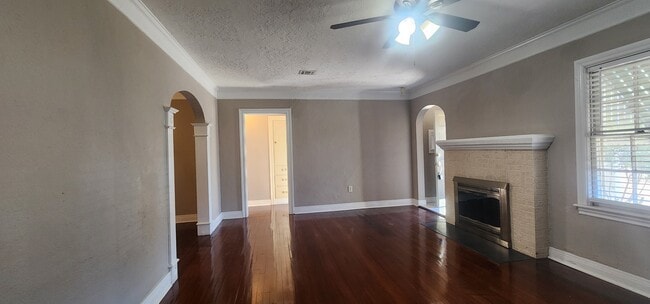 Photo - 705 NW 13th St