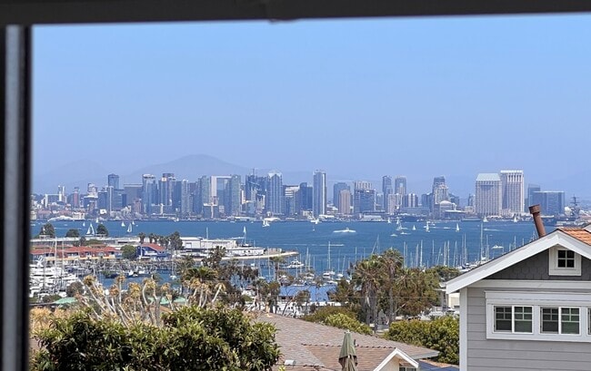 3312 Avenida de Portugal