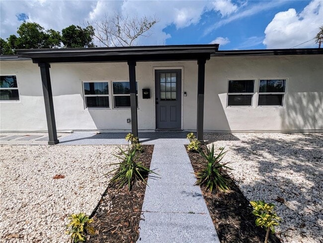 Photo - 3200 22nd St N