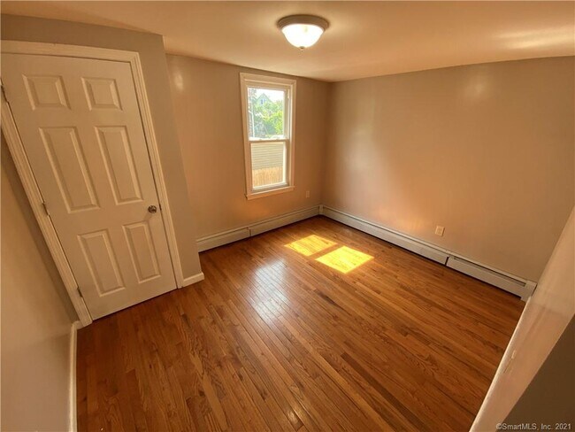 Photo - 15 Wolcott St Unit 1