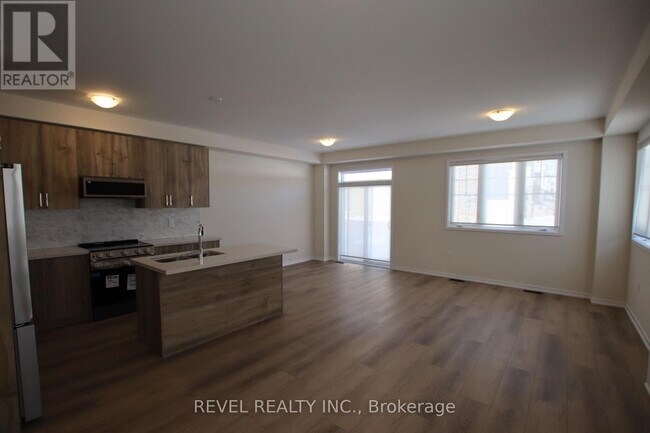 Photo - 1372 Canfield St