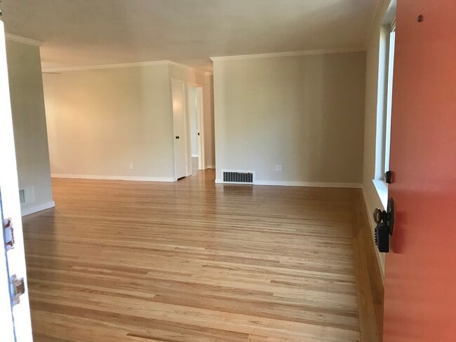 Living Area (of similar unit) - 111 Elm St