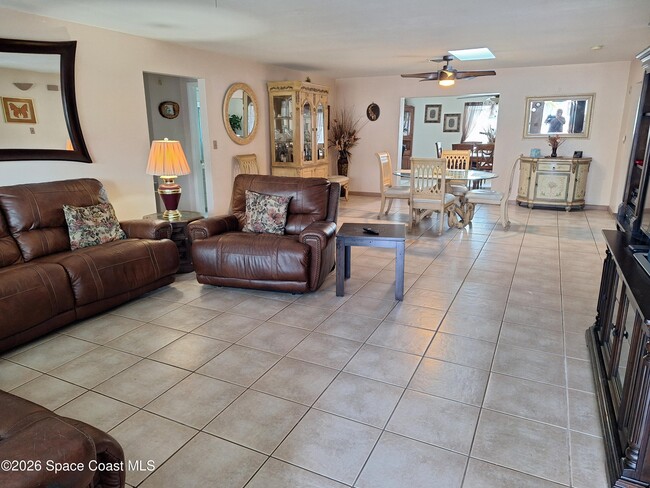 Photo - 289 Ellwood Ave