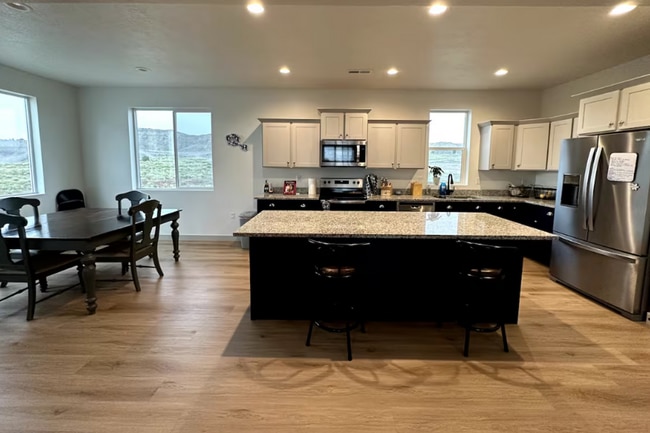 Photo - Modern 3-Story House with Rooftop Access-option to rent mother in law apartment separately