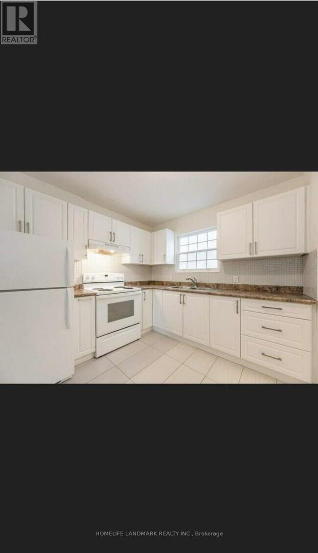 Photo - 178 Westcourt Pl