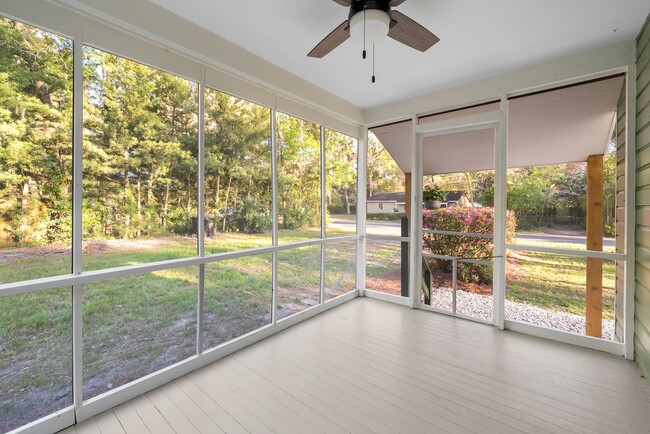 Photo - 1010 NE 7th Pl