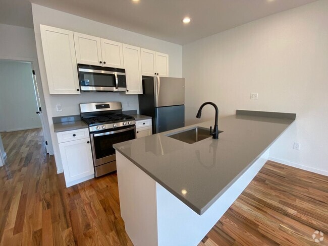 Building Photo - 55 Dubois St Unit 3 Rental