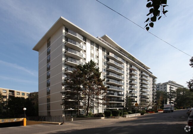 Photo - Shallmar Apartments