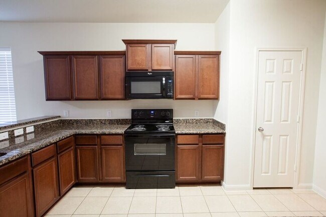 Photo - 128 Tennyson St