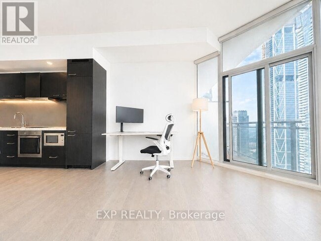 Photo - 45 Charles St E Unit 5109