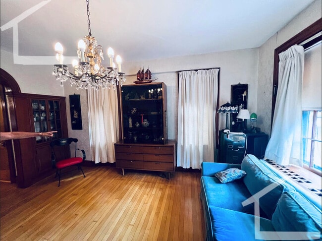 Photo - 8 Aberdeen St