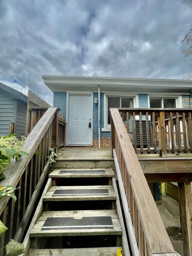 Photo - 76 Holt St Unit #2