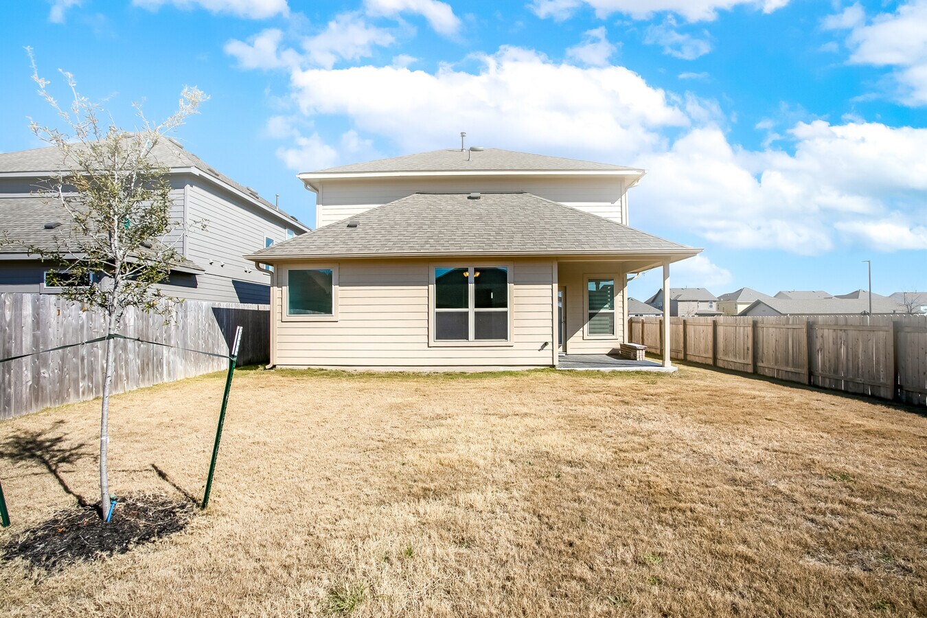 Photo - 701 Durness Dr