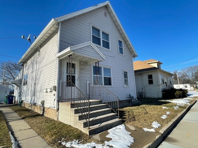 Photo - 1017 N Webster Ave