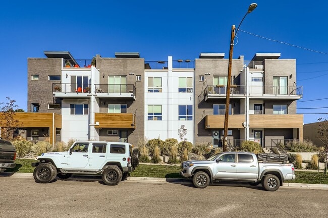 Photo - 2851 W 21st Ave