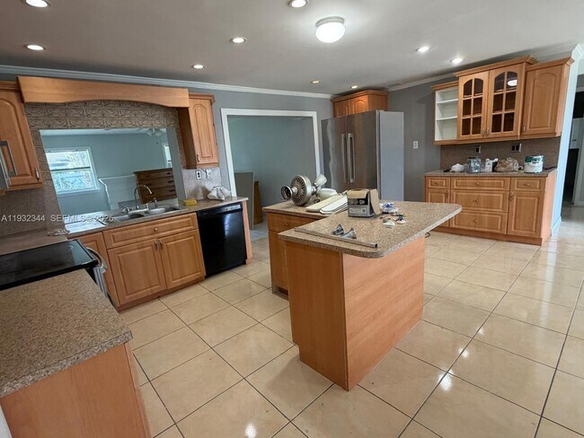 Photo - 16130 SW 108th Ct