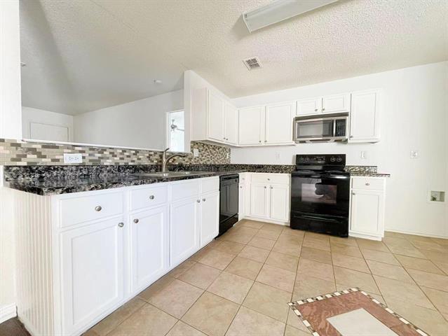 Photo - 3808 Summer Hill Dr