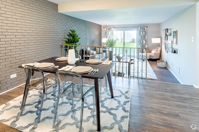 2 BR, 2 BA - Verona