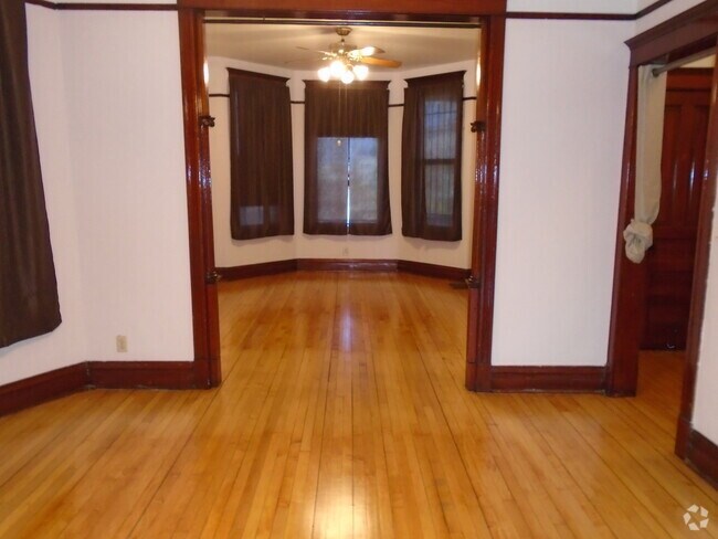 Building Photo - 3469 N. Kedzie-1 Unit 1 Rental