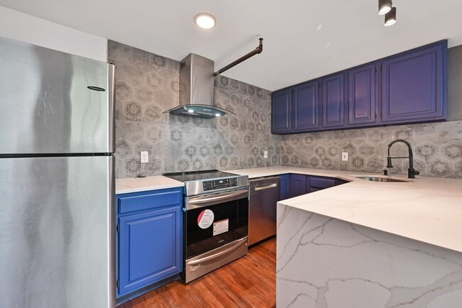 Photo - 384 Trenton Ave Unit 3E