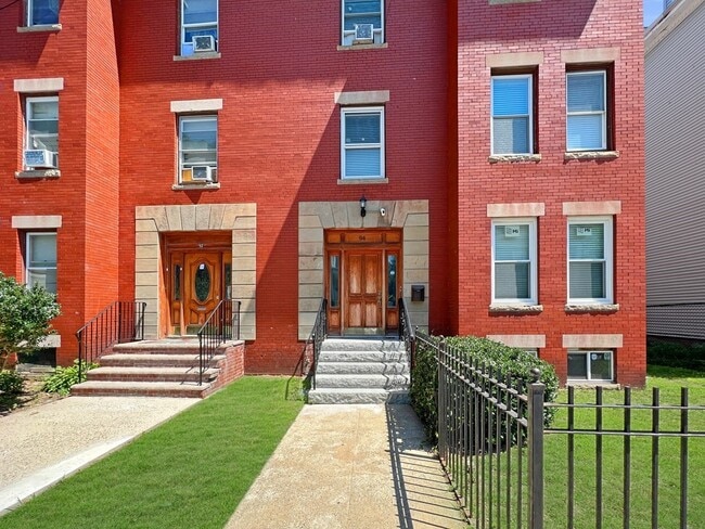 Photo - 94 Winthrop St Apartment Unit 2