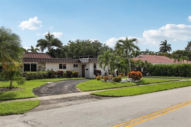 Photo - 20 W Tropical Way