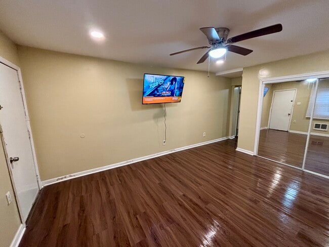 Photo - 6043 Wister St Unit 1F