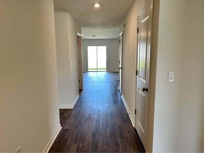 Photo - 1256 Stone Ridge Cir