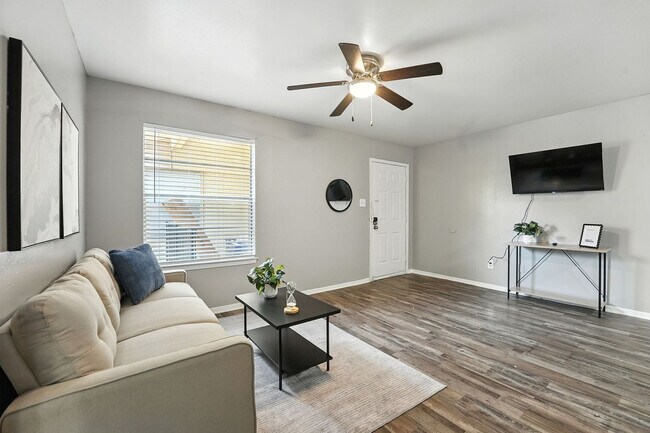 2007 Teasley Ln Unit SI FL2-ID1612713P