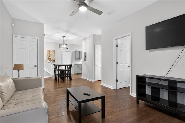 Photo - 1021 Ada Ave NW