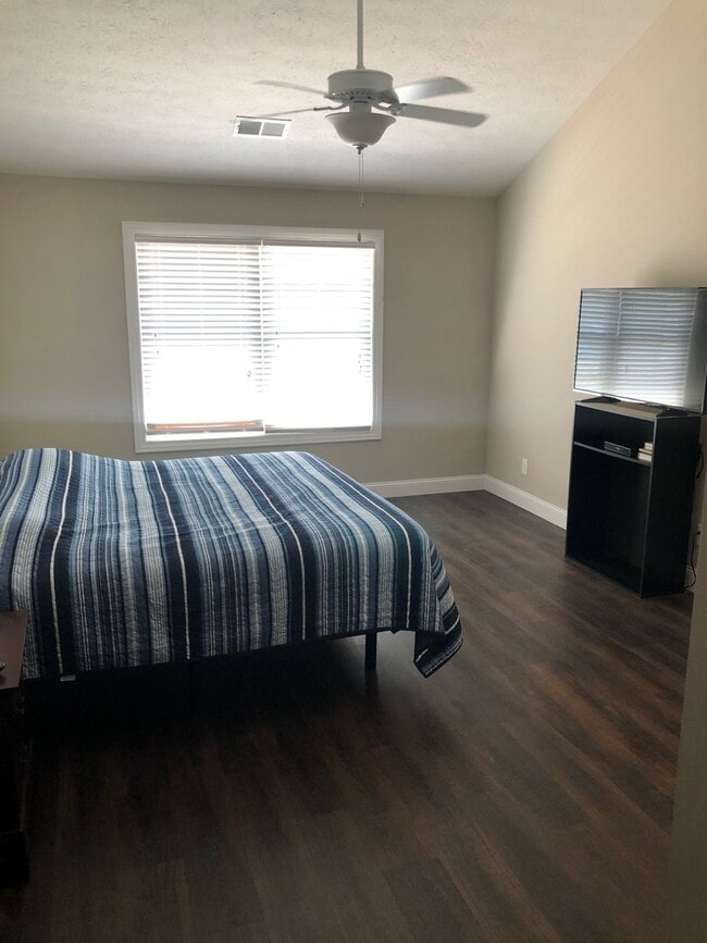 Photo - Concord Village