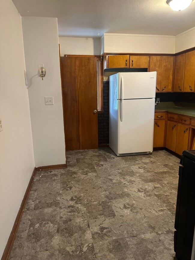 302 Sherman Ave