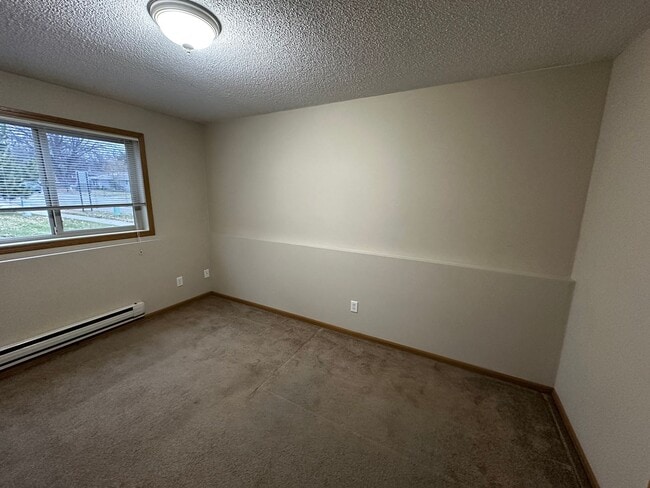 Photo - 804 6th Ave NE Unidad 2