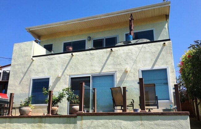 Photo - EXPANSIVE OCEAN VIEW from 2 balconies, VALUE Price in PDR