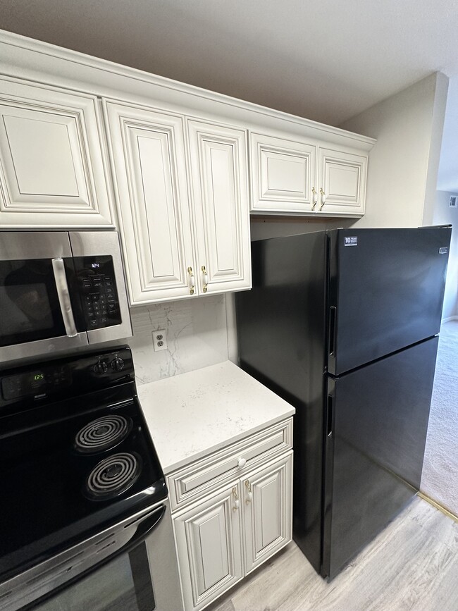 Photo - 2124 Pauline Blvd Unit 307
