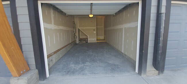 Photo - 286 Seton Passage SE