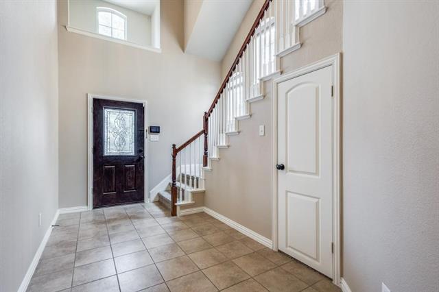 Photo - 205 Chester Dr