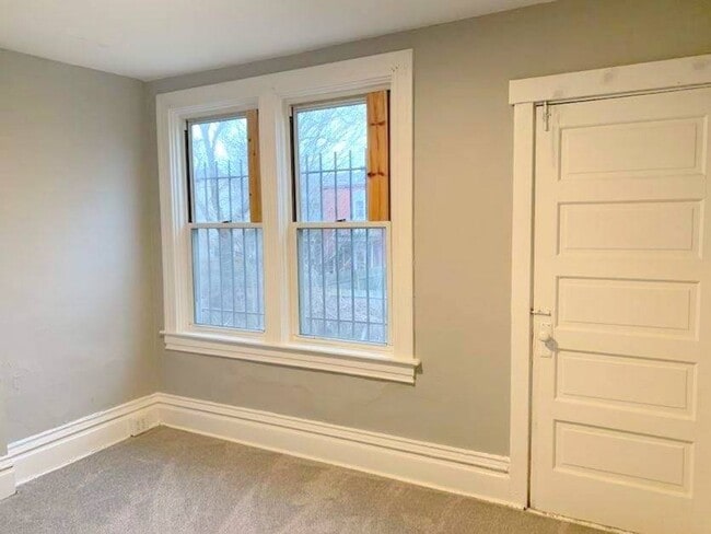 Photo - Amazing Fully Renovated 5 Bedroom (or 6)/ Two Bathroom House with Central Air and Back Yard - Clo...