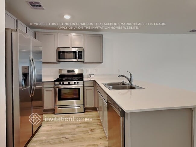 Photo - 18714 Mercer Fls Dr