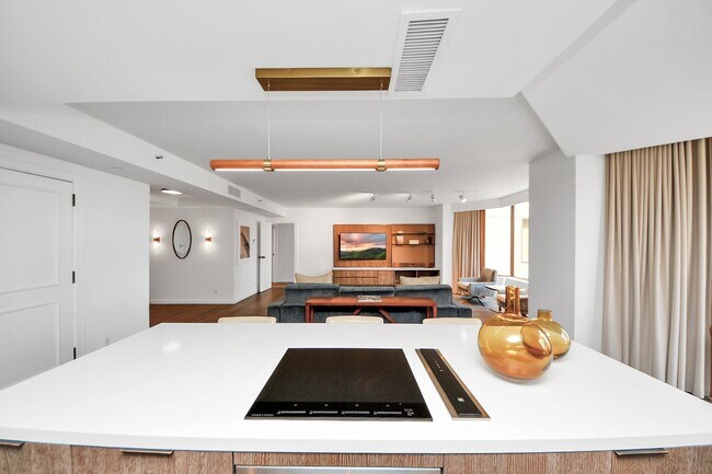 Building Photo - 1300 Lamar St Unit S3