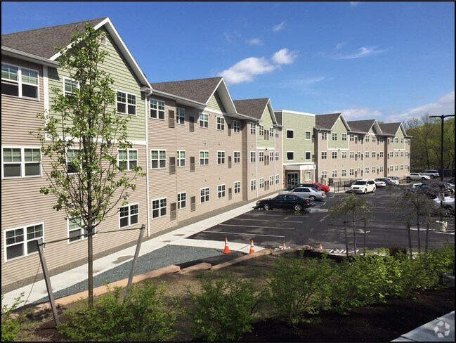 Building Photo - The Overlook Rental