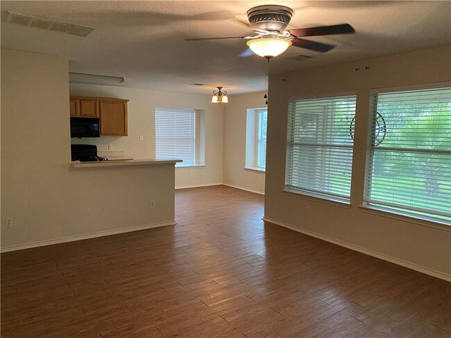 Photo - 1229 Vincent Pl
