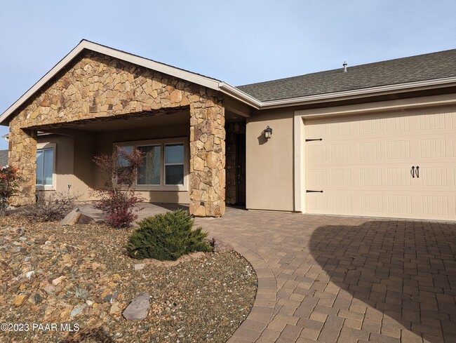 Building Photo - 3057 Trail Walk