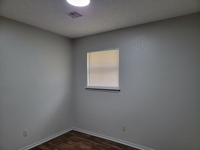 Photo - 2015 Martin Ave