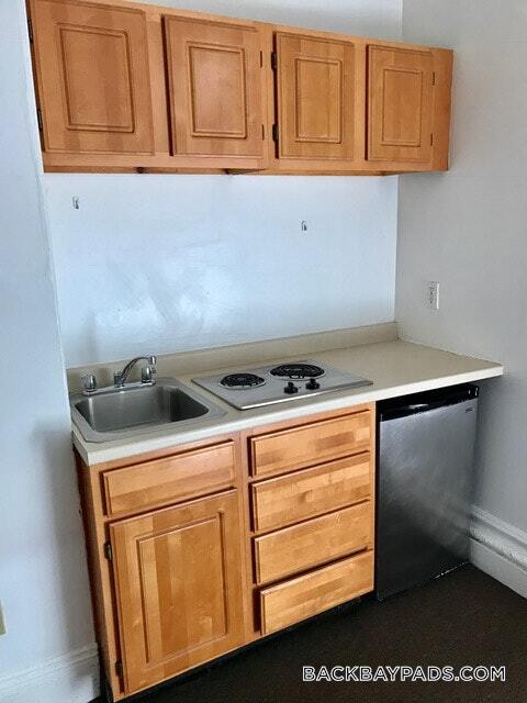 Photo - 405 Beacon St Unidad 4