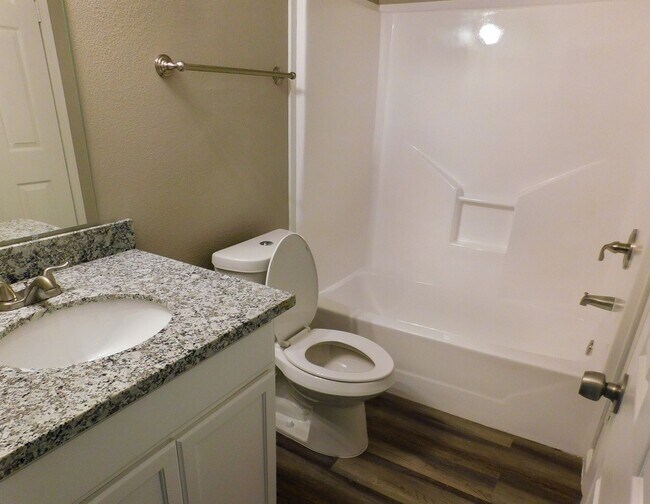 Photo - 107 Varsity Dr Unit 107 Room A