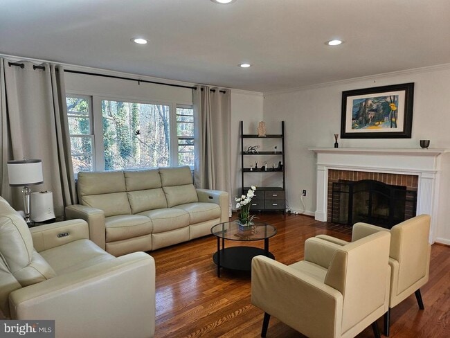 Photo - 6807 Winter Ln